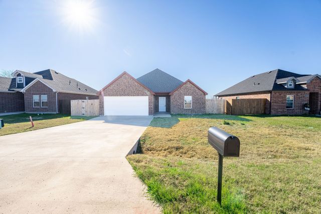 1020 Springview Lane, Mabank, TX 75147