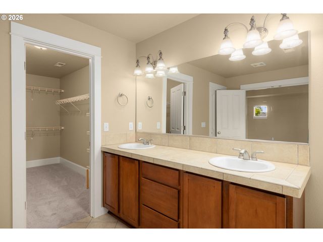 5931 Nw LARK MEADOW Ter, Portland, OR 97229