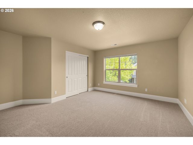 5931 Nw LARK MEADOW Ter, Portland, OR 97229