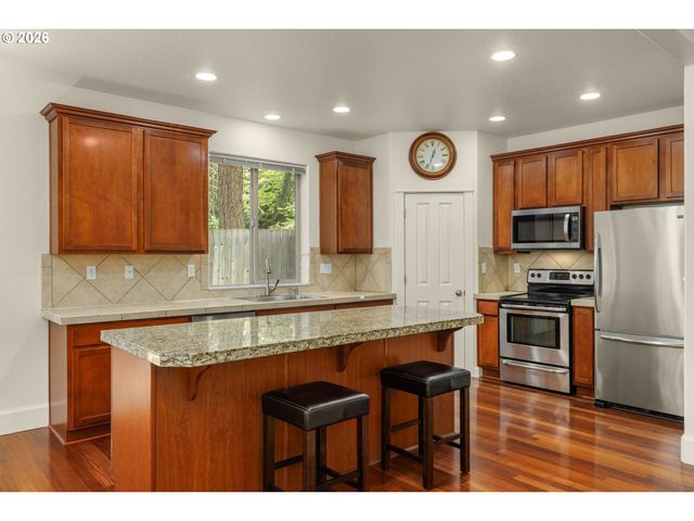 5931 Nw LARK MEADOW Ter, Portland, OR 97229