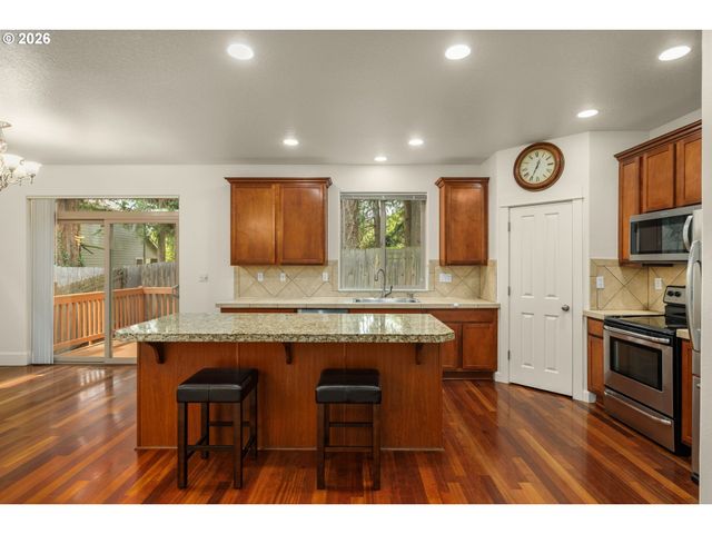 5931 Nw LARK MEADOW Ter, Portland, OR 97229