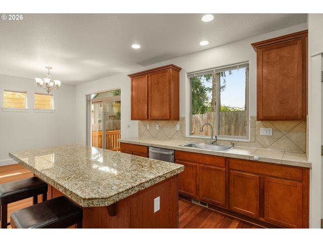 5931 Nw LARK MEADOW Ter, Portland, OR 97229