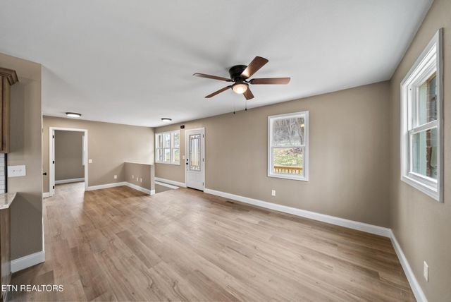 1080 Old Cavalry Rd, Cookeville, TN 38506