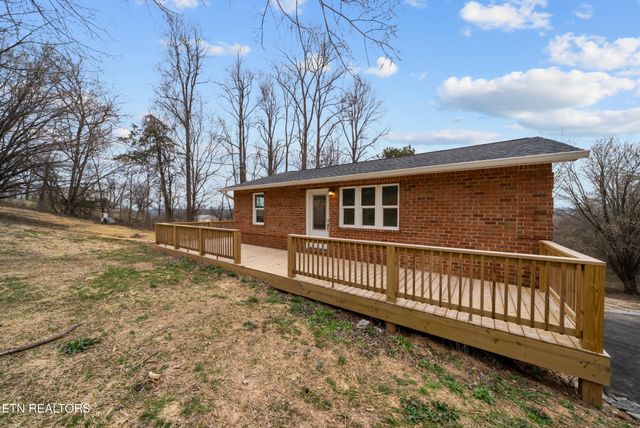 1080 Old Cavalry Rd, Cookeville, TN 38506