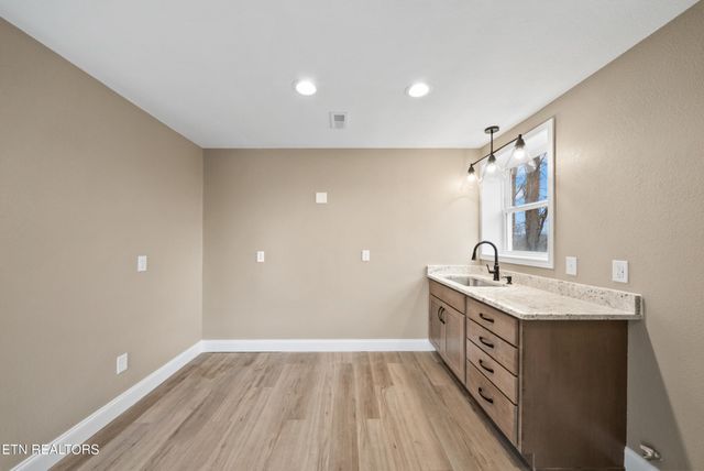 1080 Old Cavalry Rd, Cookeville, TN 38506