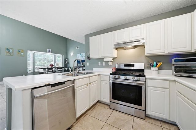 1211 Vintage Pointe Drive, Lawrenceville, GA 30044