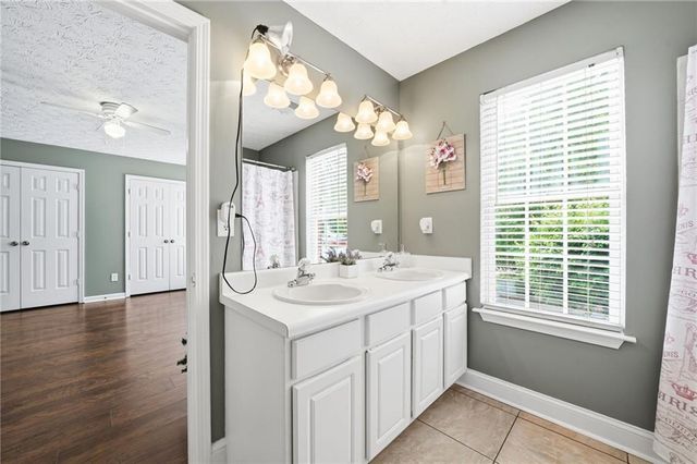 1211 Vintage Pointe Drive, Lawrenceville, GA 30044