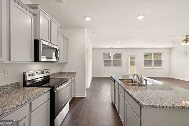 8555 Secretariat Drive, Lithonia, GA 30058