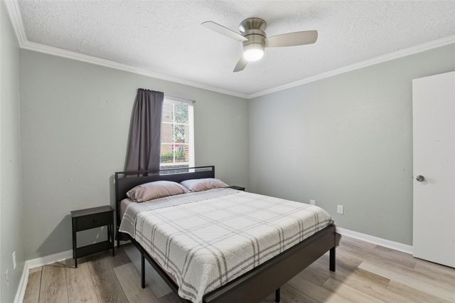 12550 Whittington Drive 303, Houston, TX 77077