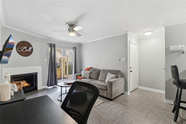 12550 Whittington Drive 303, Houston, TX 77077