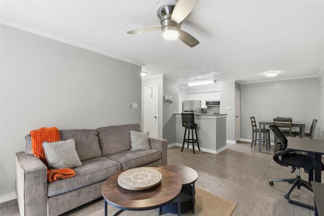 12550 Whittington Drive 303, Houston, TX 77077