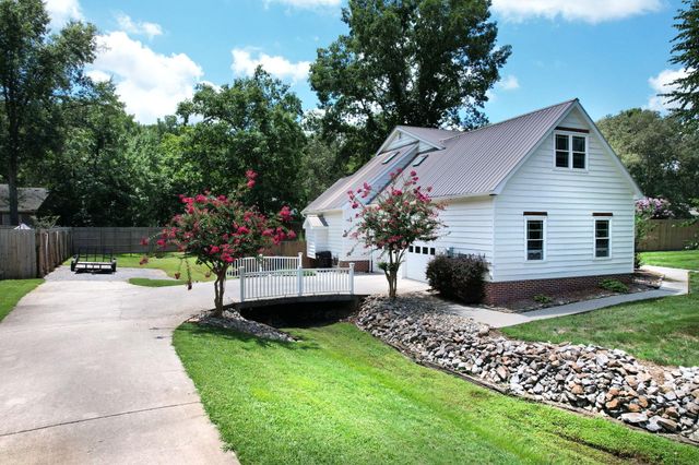 446 Hickory Hills Drive NE, Cleveland, TN 37312