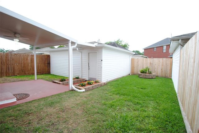 13831 Trumpetvine Street, Houston, TX 77083