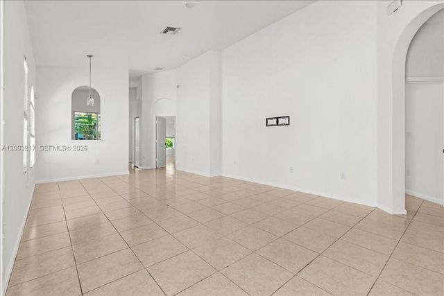 3954 NE 13th Dr, Homestead, FL 33033