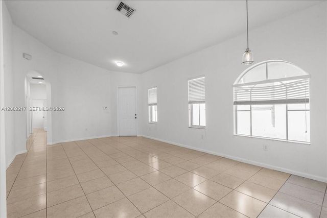 3954 NE 13th Dr, Homestead, FL 33033