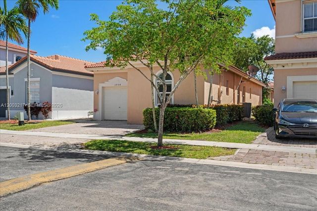 3954 NE 13th Dr, Homestead, FL 33033