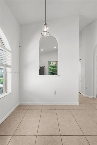 3954 NE 13th Dr, Homestead, FL 33033