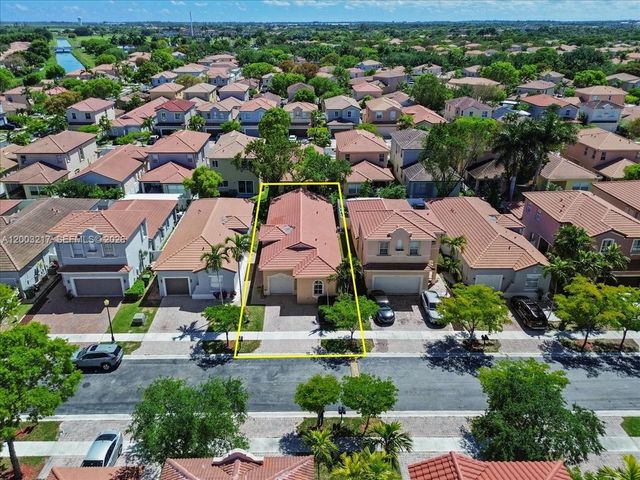 3954 NE 13th Dr, Homestead, FL 33033