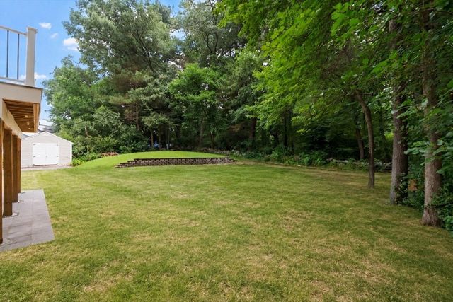 23 Appaloosa Drive, Methuen, MA 01844