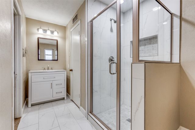 7739 La Manga Drive, Dallas, TX 75248