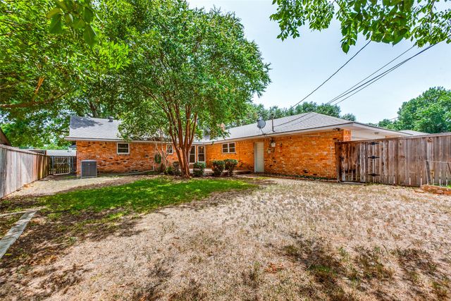 7739 La Manga Drive, Dallas, TX 75248