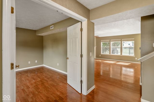 5455 Reston Drive, Plainfield, IN 46168