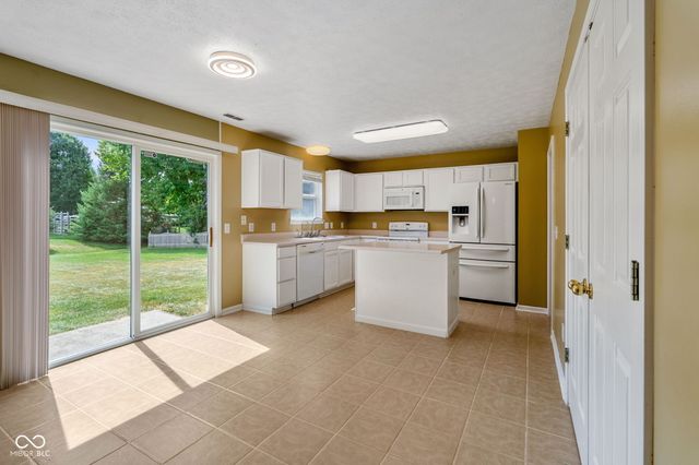 5455 Reston Drive, Plainfield, IN 46168
