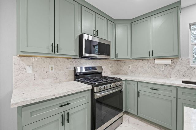 4500 Upland Circle Drive, Conroe, TX 77303