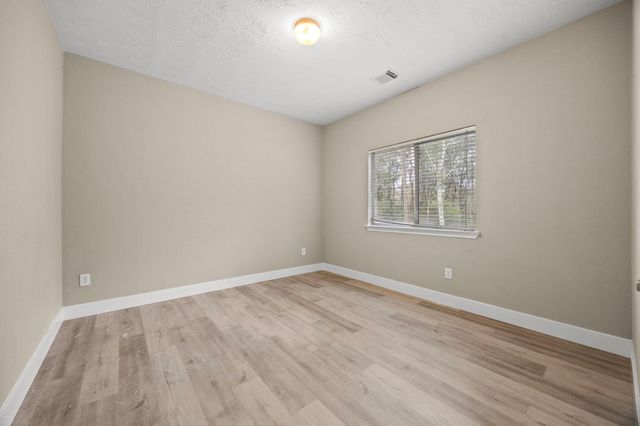 4500 Upland Circle Drive, Conroe, TX 77303