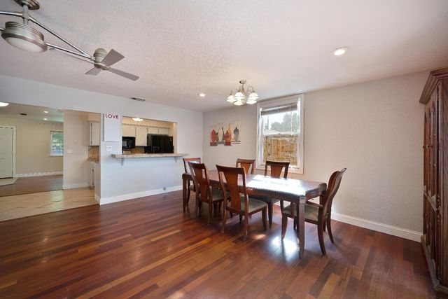 8909 Ramstad Ave, Fair Oaks, CA 95628