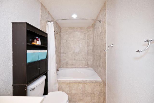 8909 Ramstad Ave, Fair Oaks, CA 95628