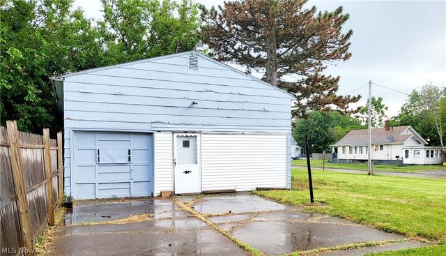 1059 W 14th Street, Lorain, OH 44052