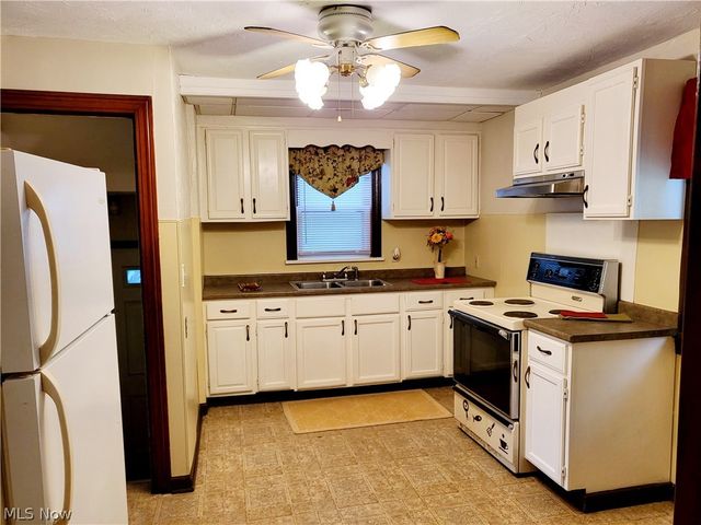 1059 W 14th Street, Lorain, OH 44052