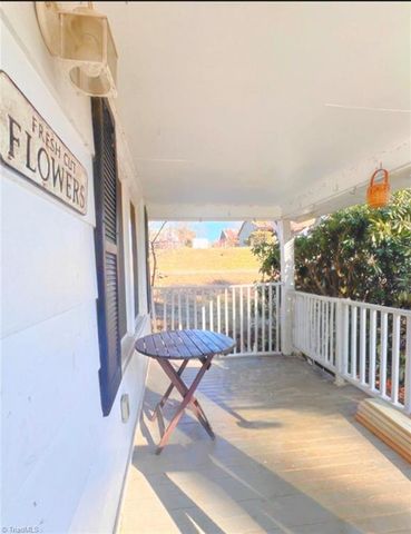 53 Wagoner Street, Sparta, NC 28675