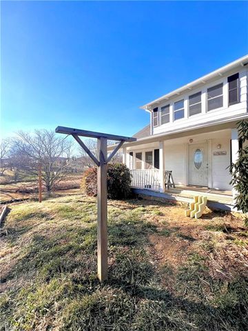 53 Wagoner Street, Sparta, NC 28675