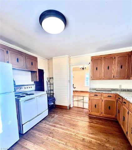 53 Wagoner Street, Sparta, NC 28675