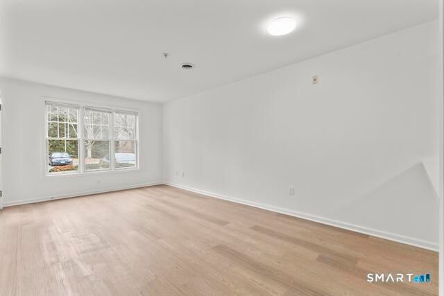 468 Main Street 111, East Lyme, CT 06357