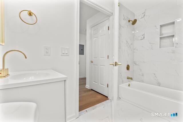 468 Main Street 111, East Lyme, CT 06357