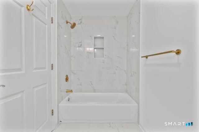 468 Main Street 111, East Lyme, CT 06357