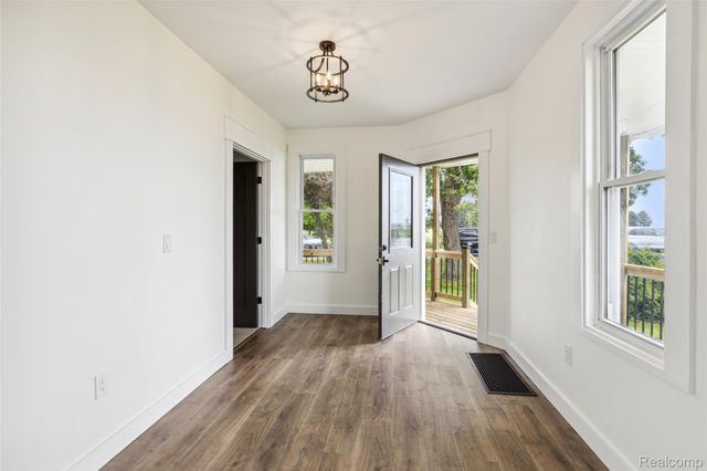 8008 W Sanilac Road, Vassar, MI 48768