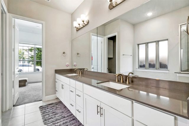 12679 Royal Oaks Lane, Farmers Branch, TX 75234