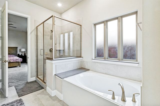 12679 Royal Oaks Lane, Farmers Branch, TX 75234