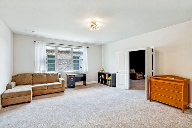12679 Royal Oaks Lane, Farmers Branch, TX 75234