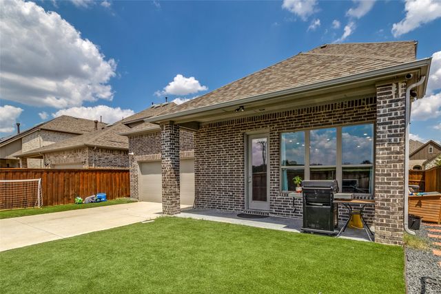 12679 Royal Oaks Lane, Farmers Branch, TX 75234