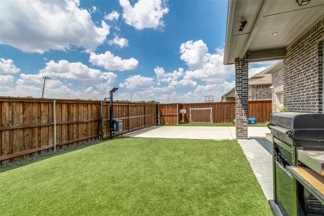 12679 Royal Oaks Lane, Farmers Branch, TX 75234