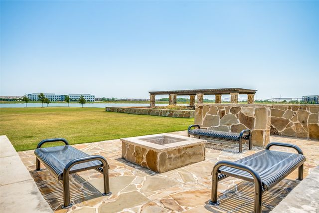 12679 Royal Oaks Lane, Farmers Branch, TX 75234