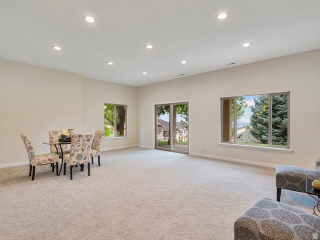 263 EDGEMONT DR, North Salt Lake, UT 84054