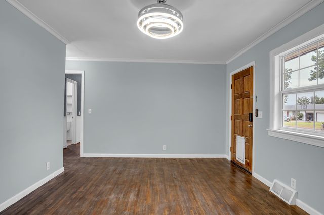 760 N Mccomas, Wichita, KS 67203