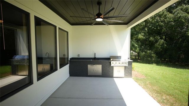 3295 Kelly Glen Court, Dacula, GA 30019