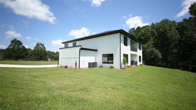 3295 Kelly Glen Court, Dacula, GA 30019